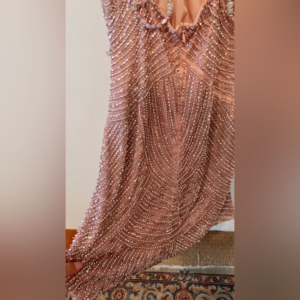 Sherri Hill Rose Gold Beaded Mini Dress prom 
Halter Cocktail Size 4 - Picture 13 of 17